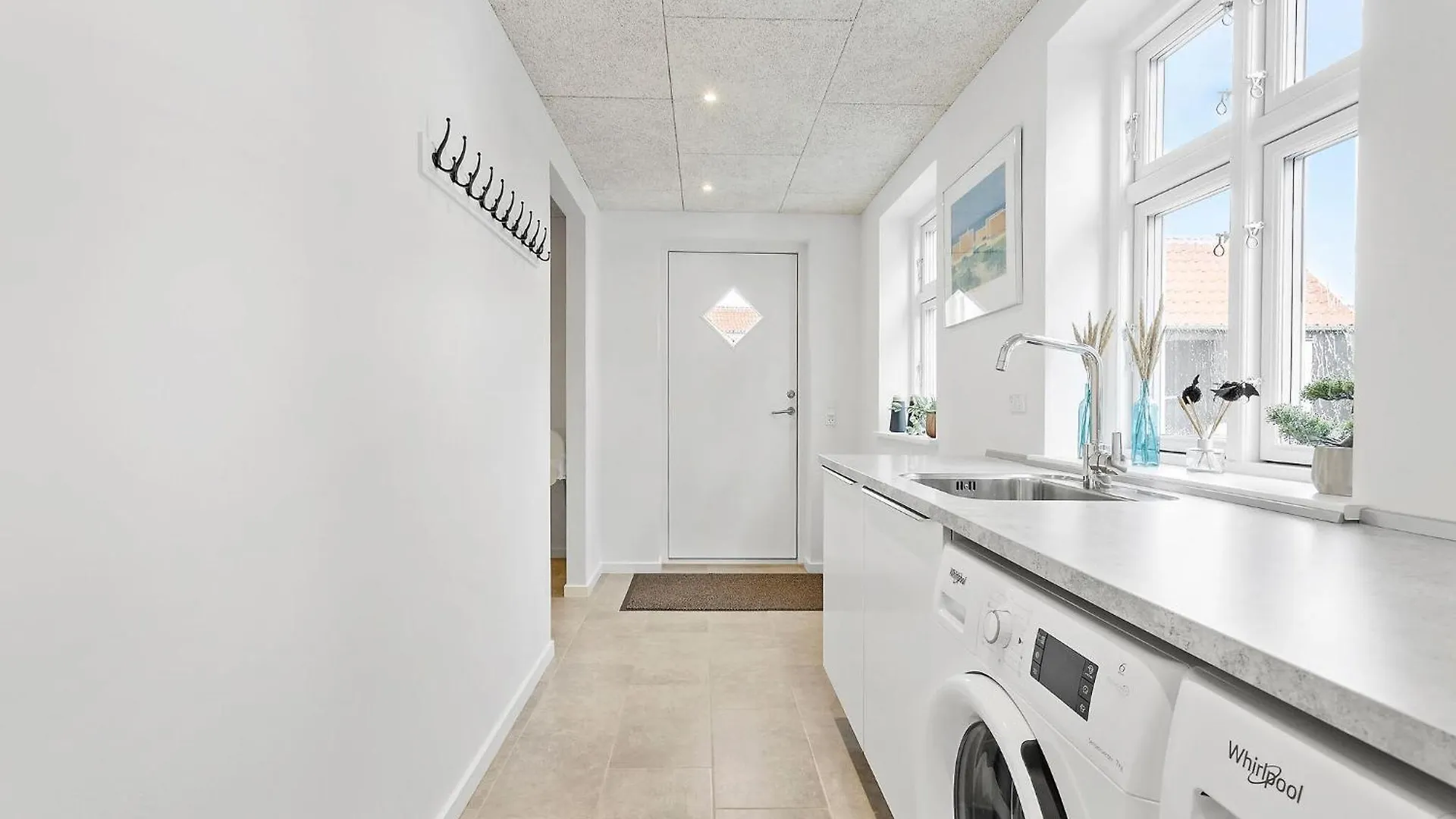 4 Bedroom Cozy Home In スケーエン