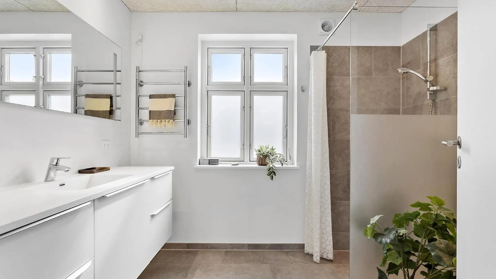 別荘 4 Bedroom Cozy Home In スケーエン